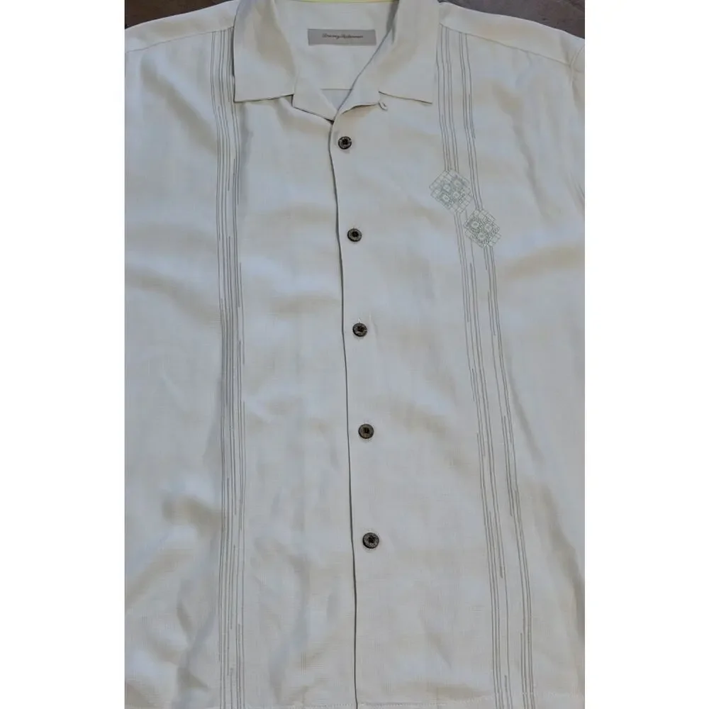 TOMMY BAHAMA Shirt Mens L Button Up Short Sleeve Cream 100% Silk Textured EUC